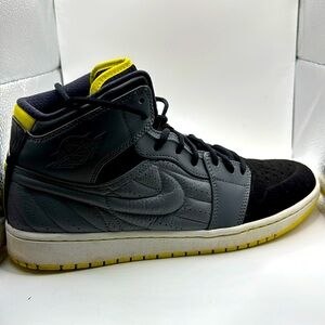 Air Jordan 1 Mid SKU 654140-32 Grey/Black/Yellow